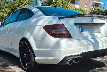 Mercedes-Benz C 250 160.000 km 13.300 € Mülheim an der Ruhr 45481