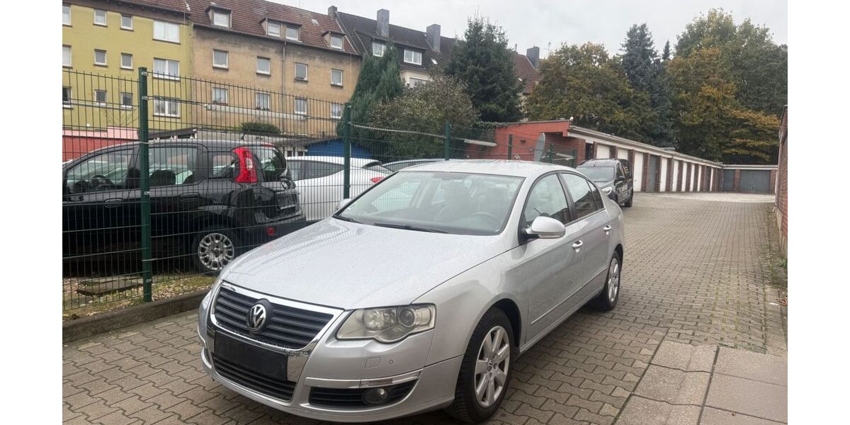 VW Passat 176.000 km 3.799 &euro; Essen 45143