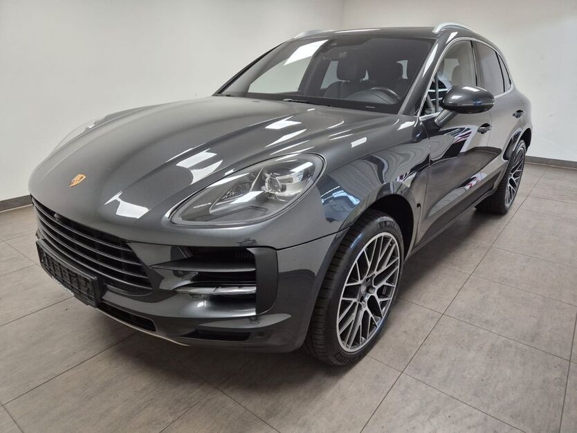 Porsche Macan 64.198 km 54.950 € Düsseldorf 40591
