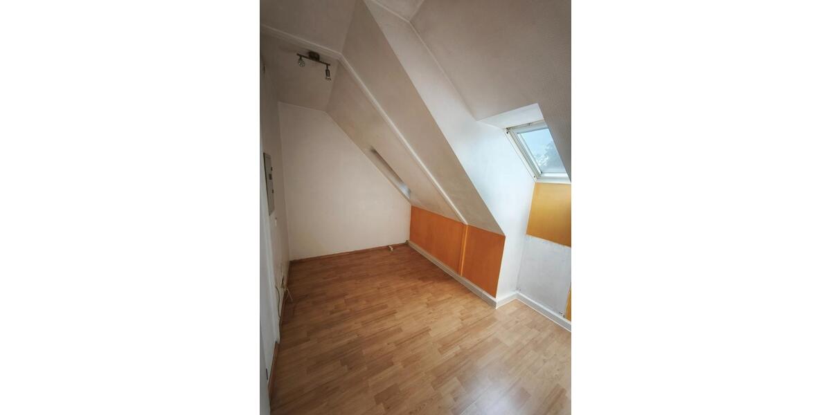 Dachgeschoßwohnung Schermbeck - 4 Zimmer, 110 m&sup2;, 329.000&euro; | Angebot:27096130