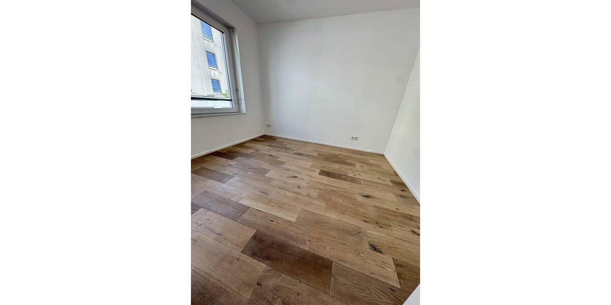 Reihenmittelhaus Düsseldorf Flingern Süd - 6 Zimmer, 150 m&sup2;, 2.950&euro; | Angebot:26877574