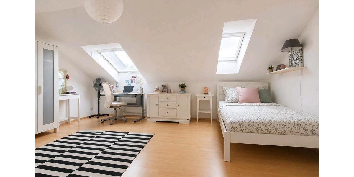 Reihenhaus Velbert Langenberg - 7 Zimmer, 199 m&sup2;, 480.000&euro; | Angebot:27120618