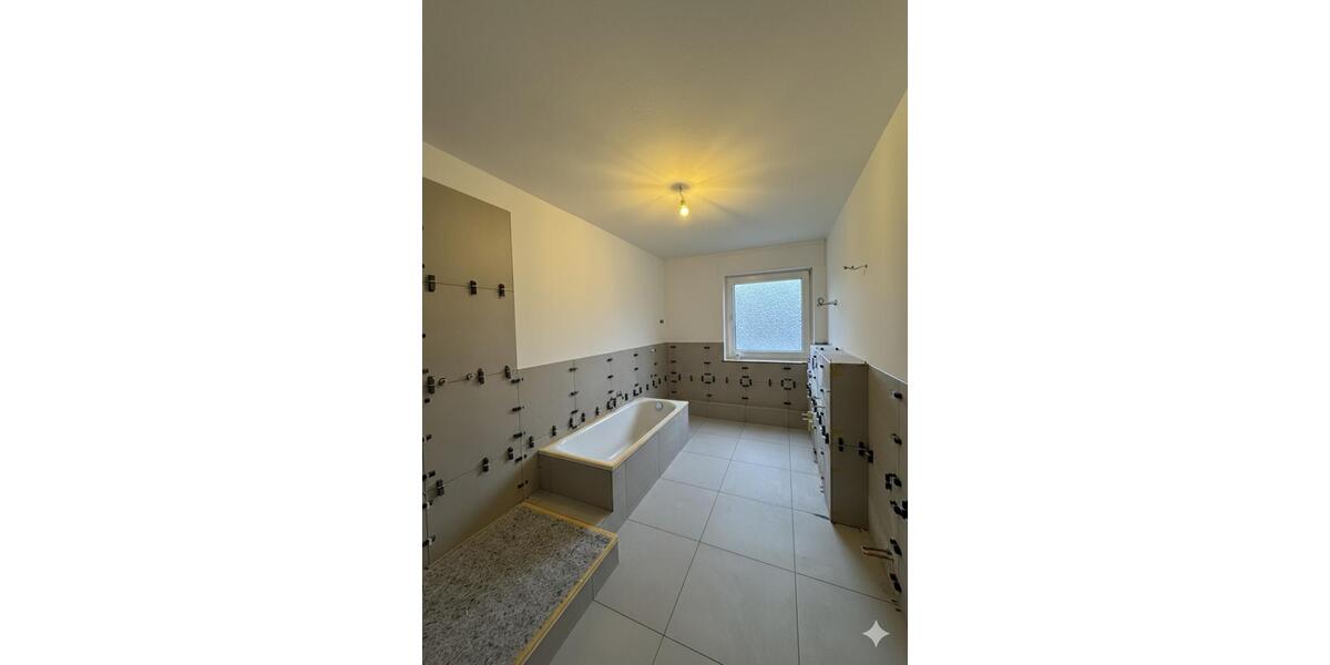 Etagenwohnung Kamp-Lintfort Lintfort - 4 Zimmer, 145 m&sup2;, 1.885&euro; | Angebot:25163148