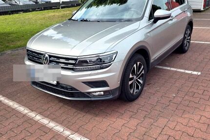 VW Tiguan 15.000 km 24.499 &euro; Krefeld 47809
