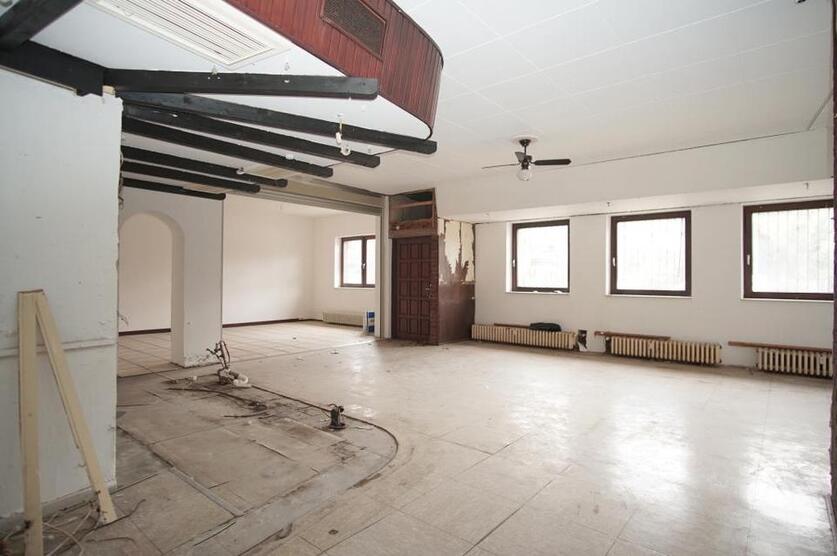 ~ Sanierungsbedürftige Gaststätte FREI ~ zimmer