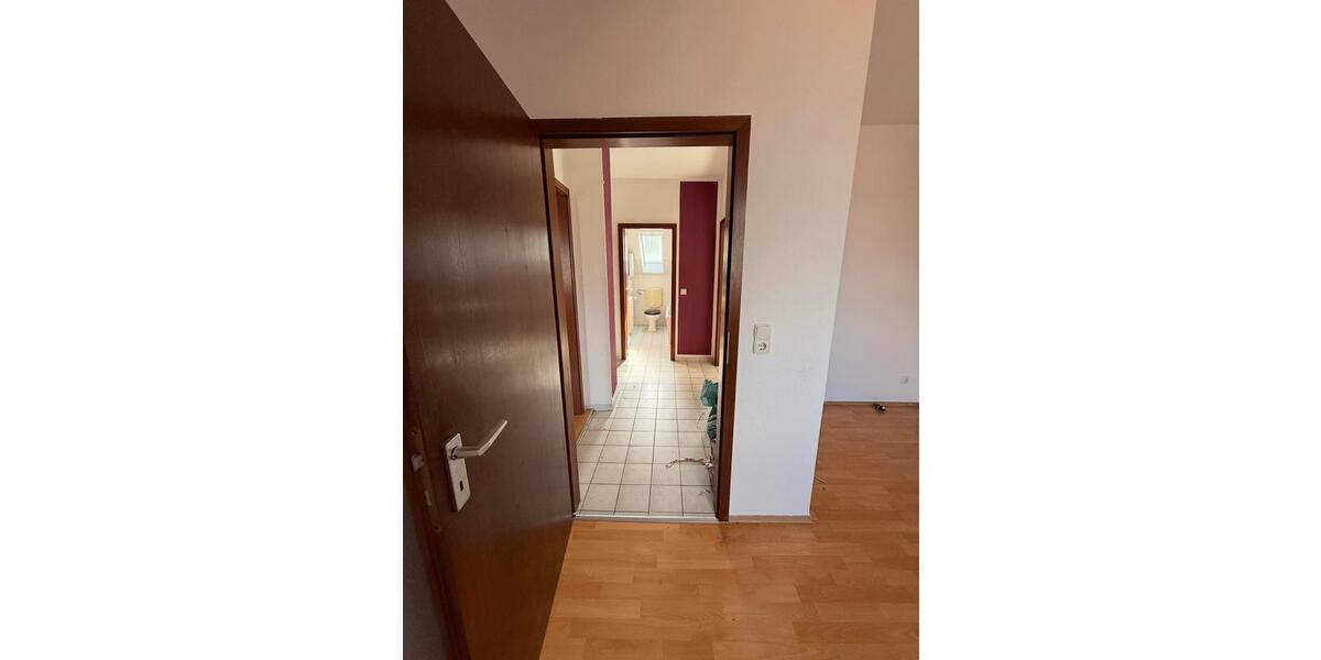 Dachgeschoßwohnung Essen Stadtbezirk IV - 3 Zimmer, 75 m&sup2;, 860&euro; | Angebot:26358128