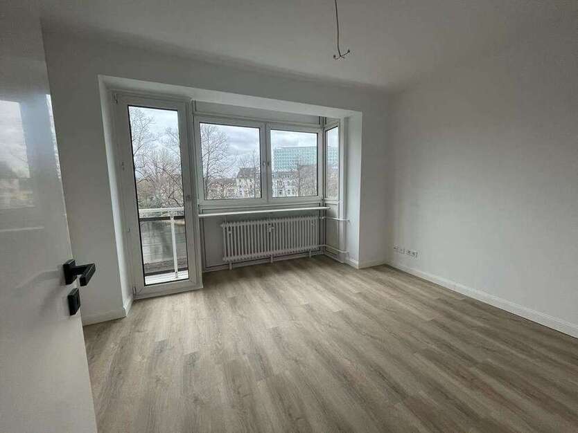 Wohnung zum Mieten in Düsseldorf 655 € 15.09 m²