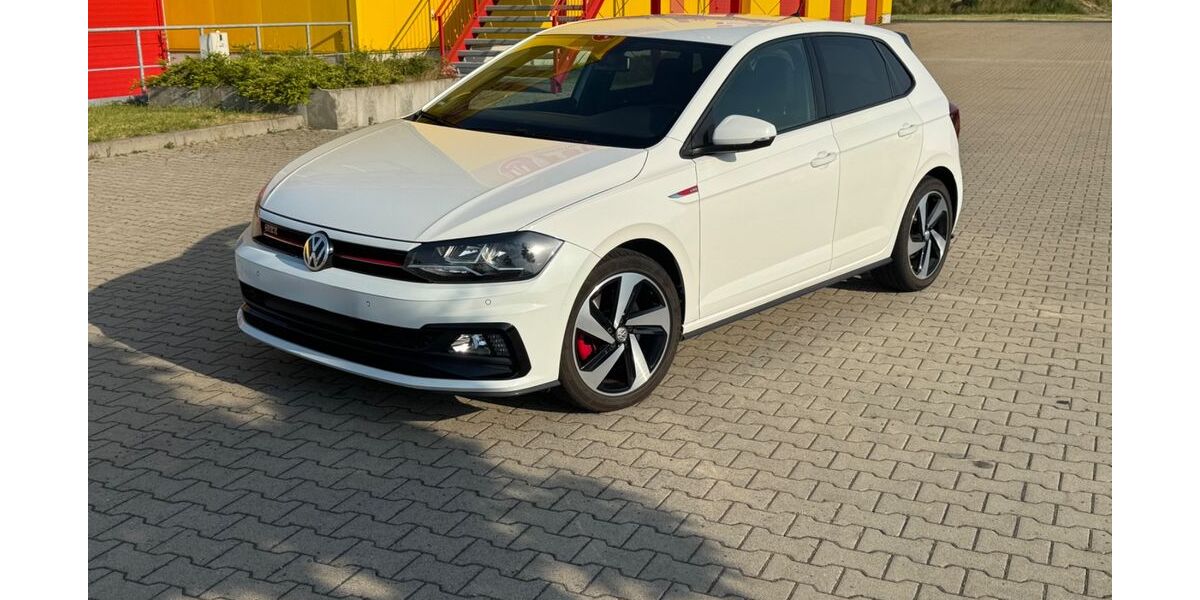 VW Polo 99.995 km 13.699 &euro; Oberhausen 46145
