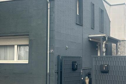 Haus Dinslaken Lohberg - 7.5 Zimmer, 200 m&sup2;, 650.000&euro; | Angebot:26176899