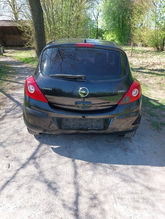 Opel Corsa D 243.000 km 1.150 € Dorsten 46284