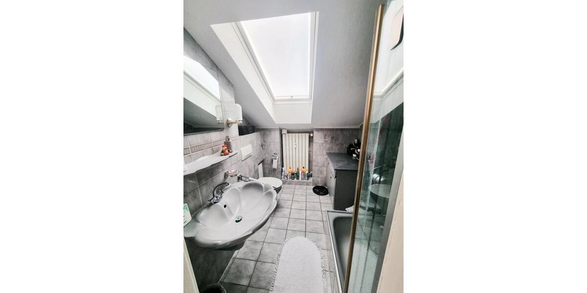 Dachgeschoßwohnung Düsseldorf Stadtbezirk 2 - 2 Zimmer, 66 m&sup2;, 999&euro; | Angebot:26148096