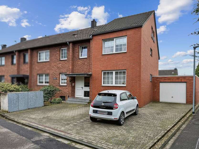 Haus zum Kaufen in Korschenbroich 585.000 € 198.88 m²