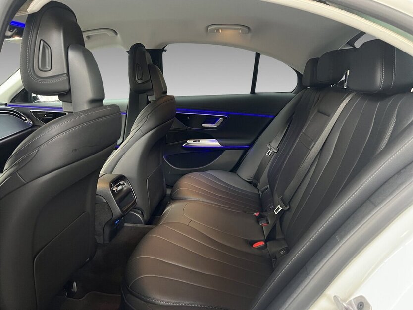 Mercedes-Benz E 200 d Avantgarde MBUX Kamera LED Leder 4.671 km 29.800 € Wuppertal 42327