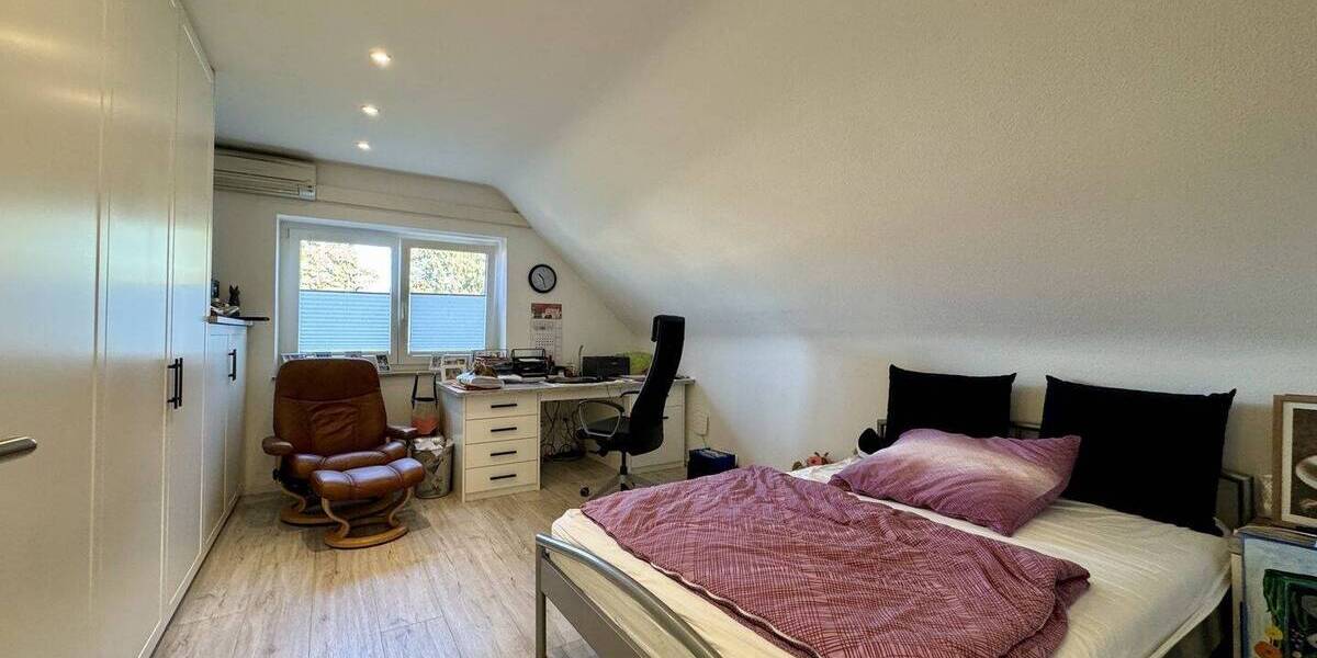 Einfamilienhaus Krefeld Verberg - 4 Zimmer, 119 m&sup2;, 570.000&euro; | Angebot:25744002