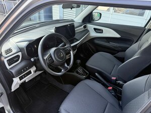 Suzuki Swift Comfort CVT Hybrid +Totw+Navi+RCAm+LED+ 4.678 km 19.550 &euro; Meerbusch 40667
