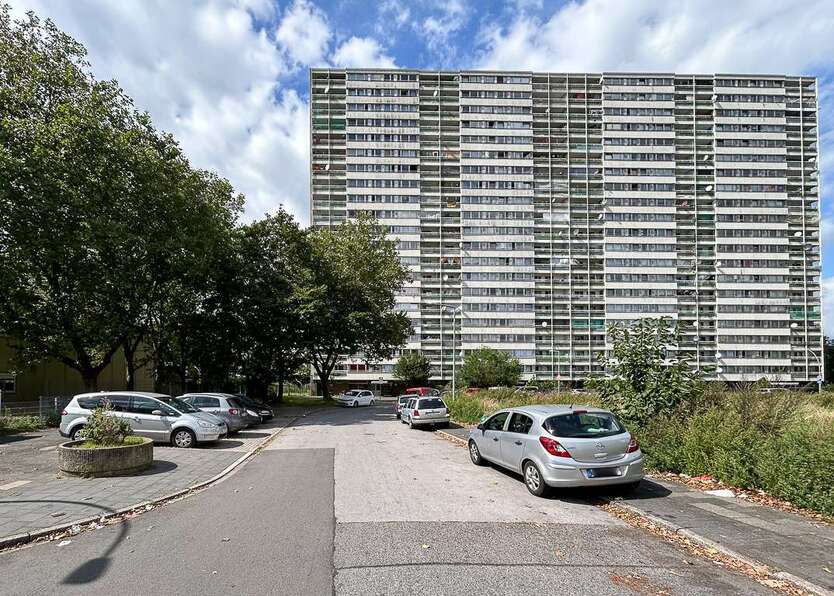 Wohnung zum Kaufen in Duisburg 20.000 € 84 m² 3 zimmer