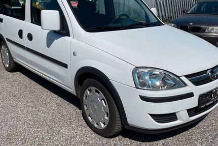 Opel Combo 33.806 km 3.000 &euro; Düsseldorf 40233
