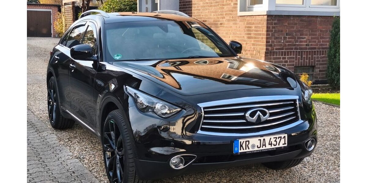 INFINITI QX70 97.000 km 21.998 &euro; Krefeld 47804