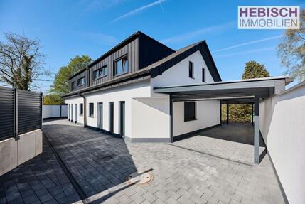 + NEUBAU MIT TOP AUSSTATTUNG + ERSTBEZUG + XXL CARPORT + GARTEN MIT BLICK INS GRÜNE +