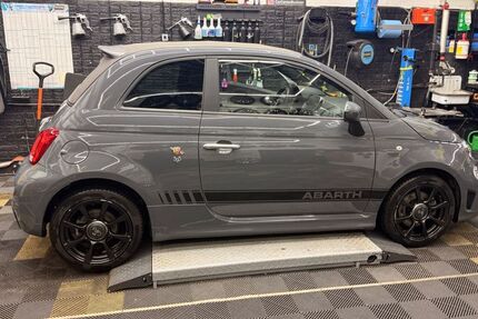 Abarth 595C 53.726 km 17.500 &euro; Krefeld 47808