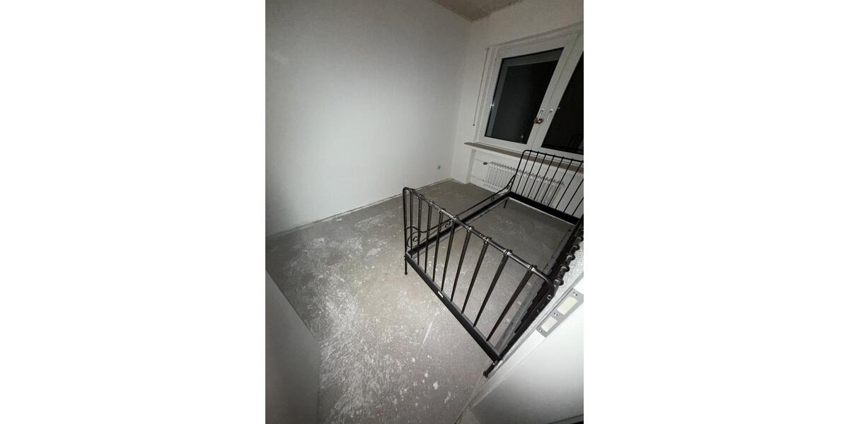Etagenwohnung Essen Stadtbezirk VIII - 4 Zimmer, 95 m&sup2;, 1.500&euro; | Angebot:26112921