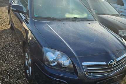 Toyota Avensis 200.000 km 3.480 &euro; Rheinberg 47495