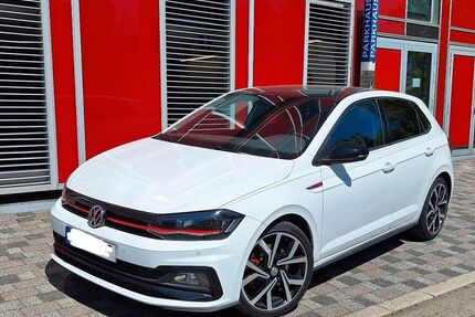 VW Polo 75.200 km 17.900 € Düsseldorf 40215