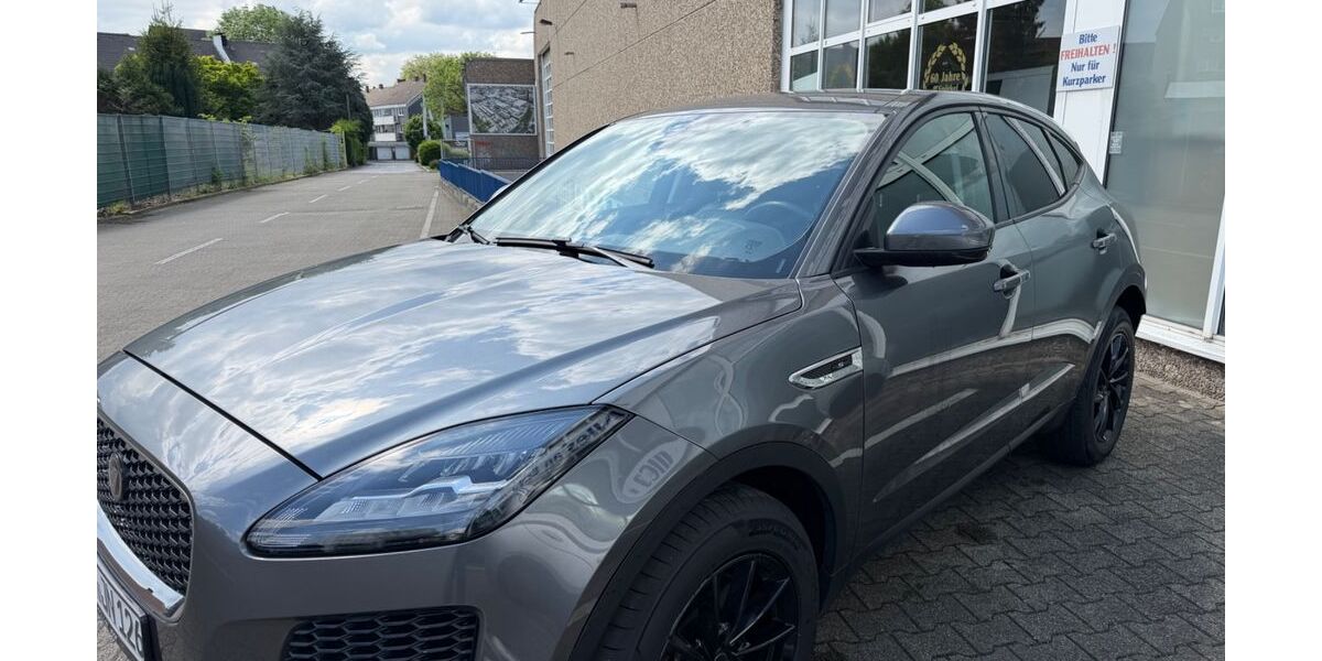 Jaguar E-Pace 81.000 km 22.200 &euro; Duisburg 47138