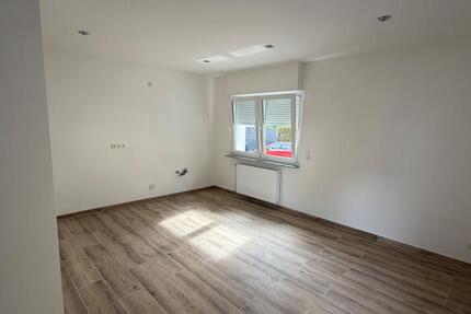 Wohnung Gelsenkirchen Gelsenkirchen-Mitte - 2 Zimmer, 60 m&sup2;, 500&euro; | Angebot:26408164