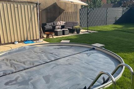 Doppelhaushälfte mit Pool für die kleine Familie zimmer