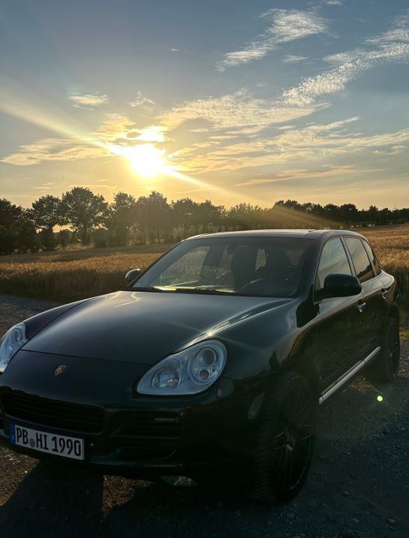 Porsche Cayenne 279.600 km 5.999 € Neuss 41460