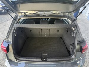 VW GOLF VIII 2.0 TDI Active +Ambiente+CarPlay+Navi+ 71.775 km 22.444 &euro; Meerbusch 40667