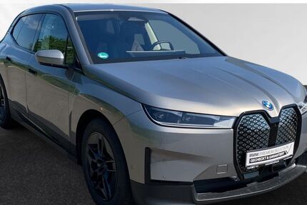 BMW iX 6.400 km 69.990 € Geldern 47608