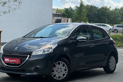 Peugeot 208 92.833 km 5.000 &euro; Essen 45145