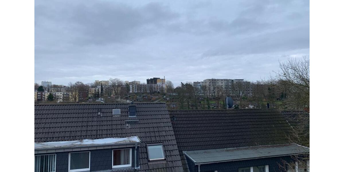 Dachgeschoßwohnung Essen Stadtbezirk VII - 3 Zimmer, 65 m&sup2;, 600&euro; | Angebot:25635910