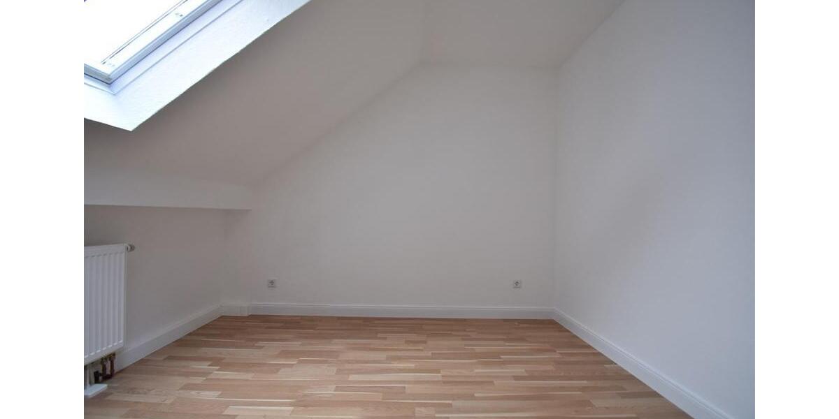 Dachgeschoßwohnung Essen Stadtbezirk VII - 2 Zimmer, 68 m&sup2;, 550&euro; | Angebot:22209779