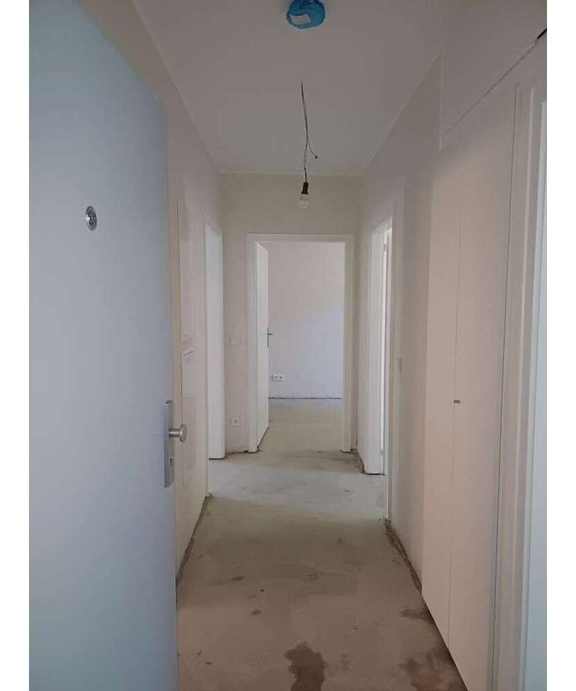 Wohnung zum Mieten in Düsseldorf 602,25 € 61.08 m²