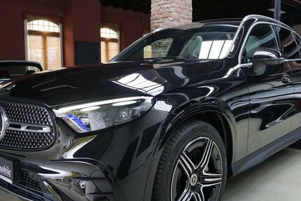 Mercedes-Benz GLC 220 d 4M AMG Pano Leder Memory MBUX 360° 9.229 km 57.400 € Wuppertal 42327