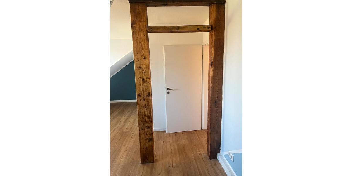 Dachgeschoßwohnung Oberhausen Alsfeld - 2.5 Zimmer, 86 m&sup2;, 845&euro; | Angebot:25641567