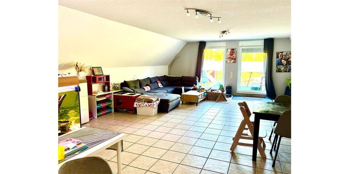 Etagenwohnung Rheinberg - 3 Zimmer, 115 m&sup2;, 980&euro; | Angebot:26904078