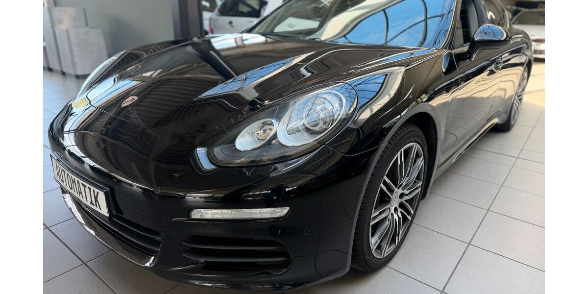 Porsche Panamera 232.000 km 23.850 &euro; Bottrop 46236
