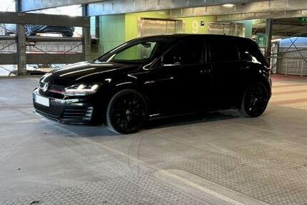 VW Golf 156.360 km 14.400 &euro; Essen 45133