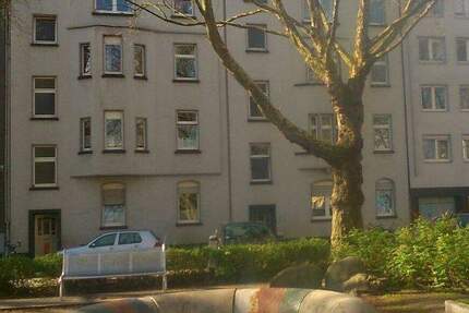 Großzügiges Mehrfamilienhaus in Oberhausen 2 zimmer