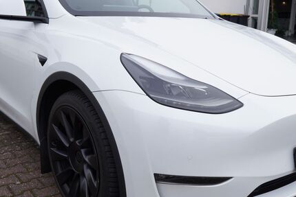 Tesla Model Y 66.565 km 36.950 &euro; Kaarst 41564