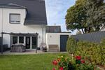 Gepflegte DHH (Bj. 2022) in Bottrop: Terrasse, Garten & Garage zimmer
