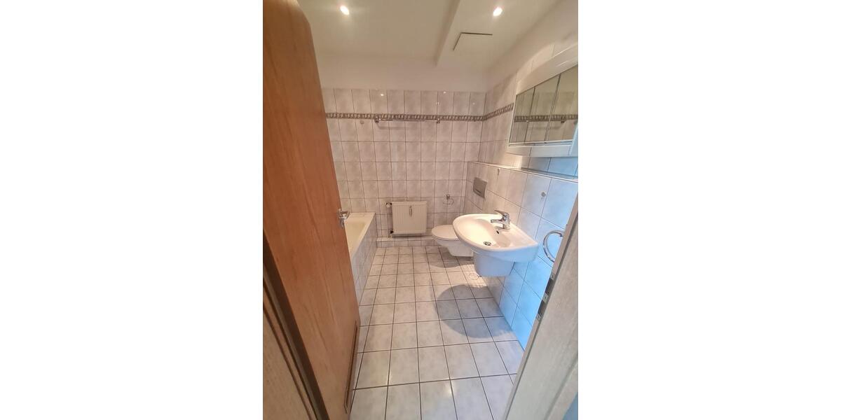 Etagenwohnung Velbert - 1 Zimmer, 38 m&sup2;, 119.000&euro; | Angebot:27413710
