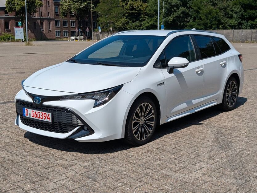 Toyota Corolla 140.900 km 17.255 € Düsseldorf 40589