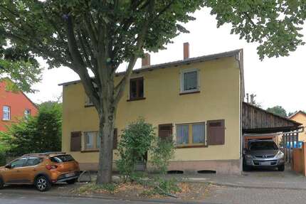 Haus zum Kaufen in Essen 270.000 € 146.99 m² 7 zimmer