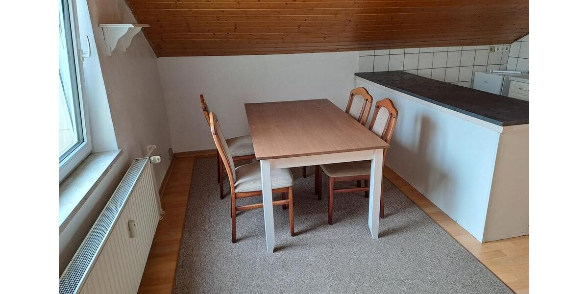 Dachgeschoßwohnung Krefeld - 1 Zimmer, 56 m&sup2;, 448&euro; | Angebot:25541251