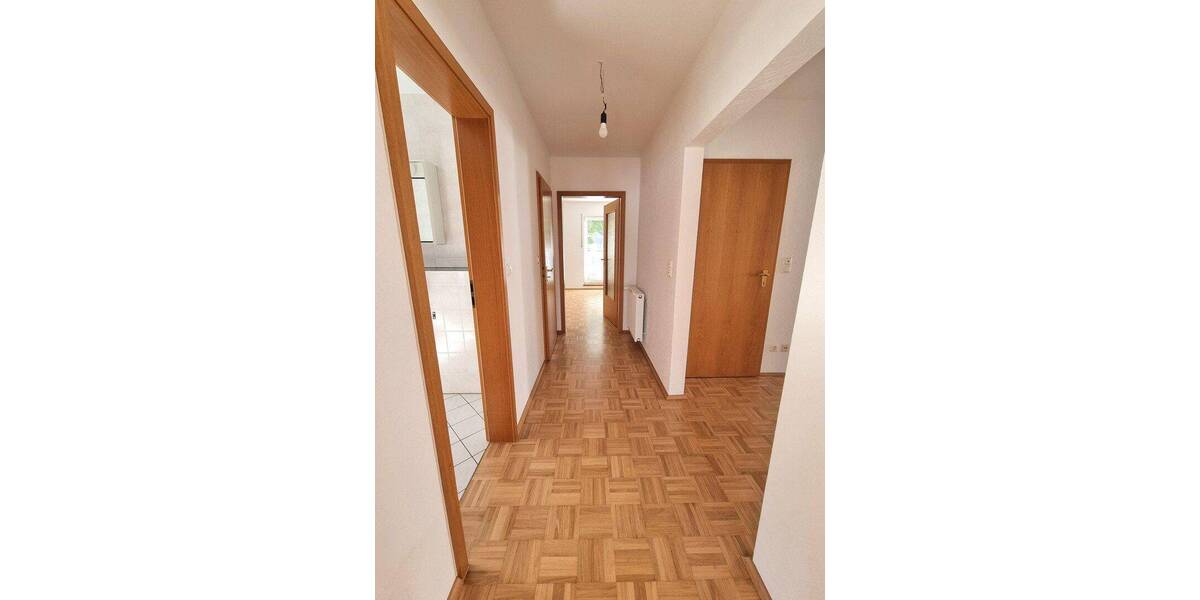 Etagenwohnung Bochum Höntrop - 3 Zimmer, 118 m&sup2;, 1.250&euro; | Angebot:26875118